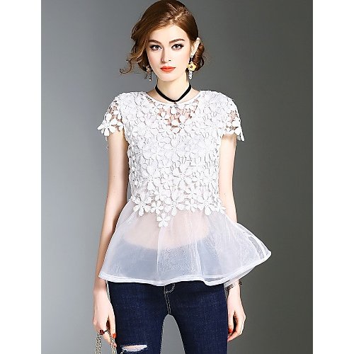 Women go out to the beach street chic T-shirt, solid color lace